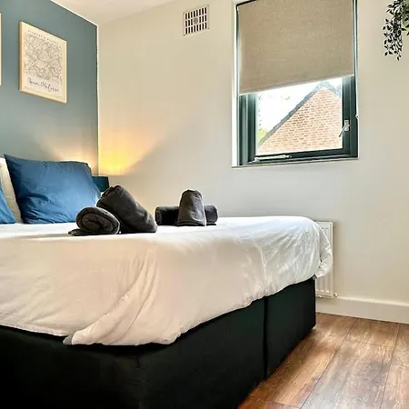 6pers Boshuis -hottub Jacuzzi- 'de Groene Specht' Holiday home Ewijk