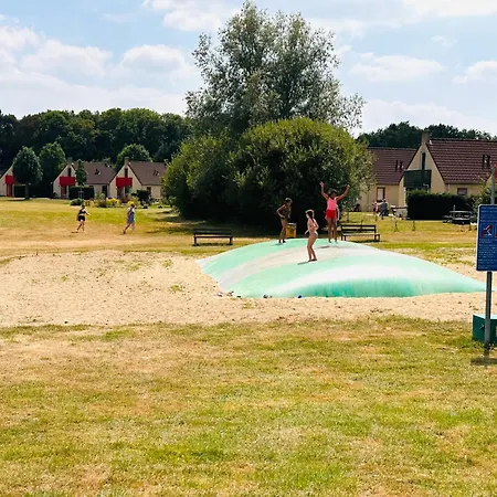 6pers Boshuis -hottub Jacuzzi- 'de Groene Specht' * Ewijk