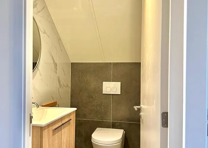 Dom wakacyjny 6pers Boshuis -hottub Jacuzzi- 'de Groene Specht' Ewijk