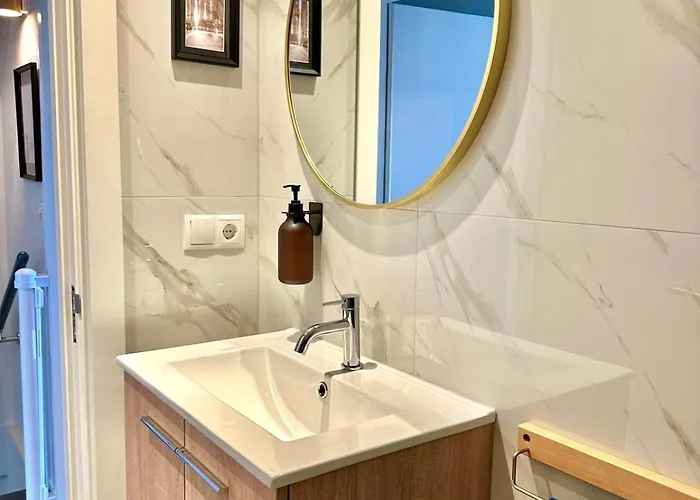 Dom wakacyjny 6pers Boshuis -hottub Jacuzzi- 'de Groene Specht' *