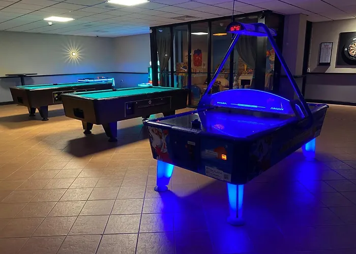 6pers Boshuis -hottub Jacuzzi- 'de Groene Specht' Dom wakacyjny