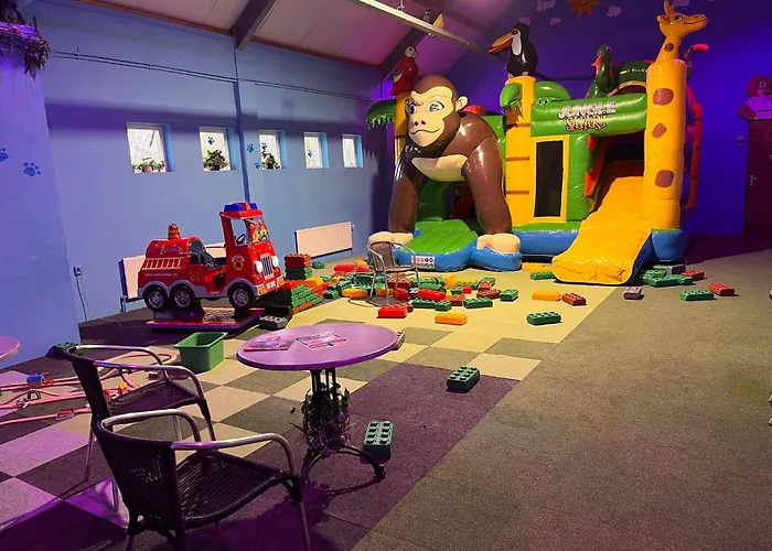 Dom wakacyjny 6pers Boshuis -hottub Jacuzzi- 'de Groene Specht' *