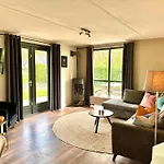 6pers Boshuis -hottub Jacuzzi- 'de Groene Specht' Semesterbostad *